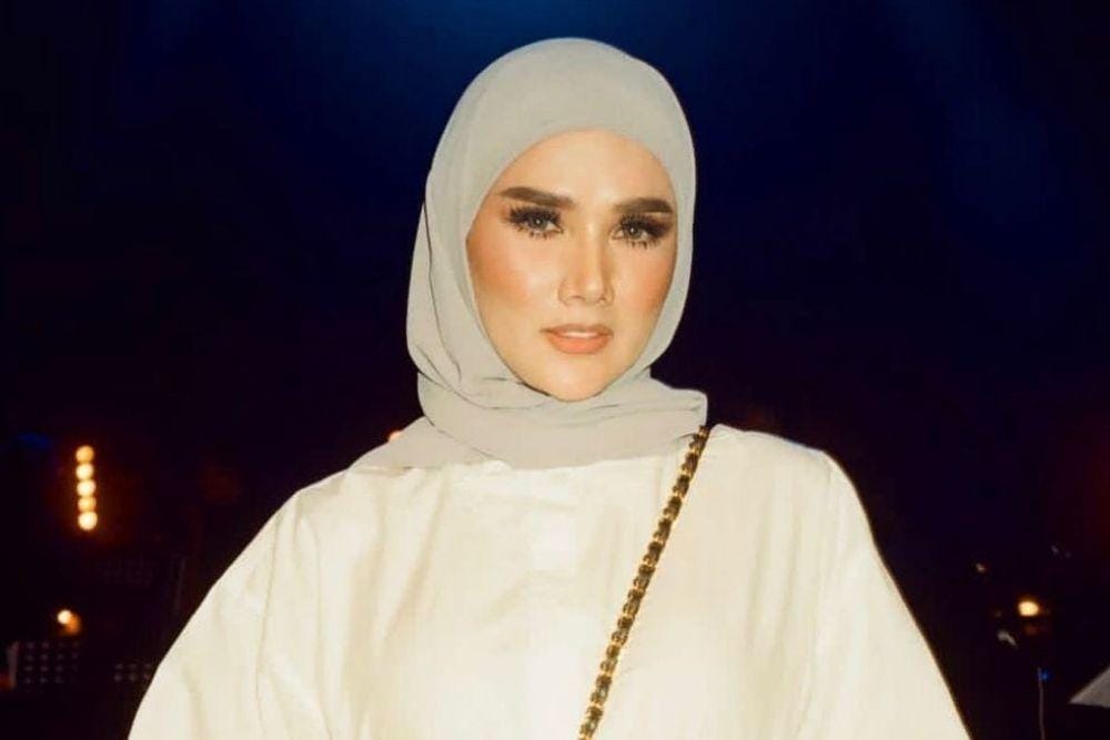 instagram.com/mulanjameela1