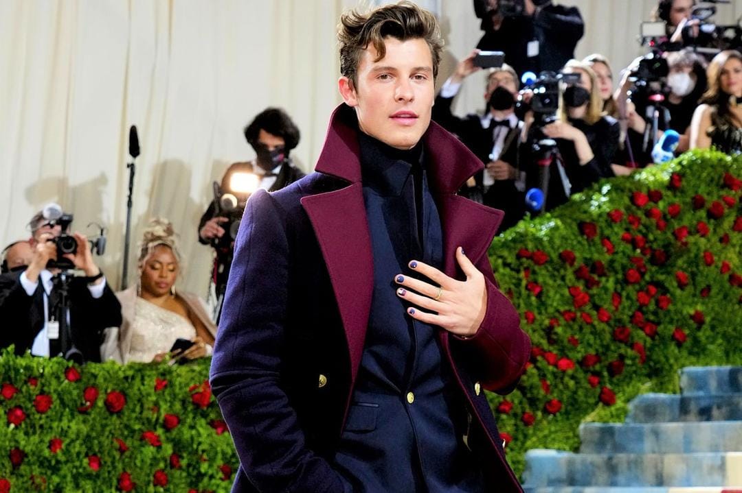 Gaya Terbaik Para Artis Laki-Laki di Met Gala 2022, Ada Idol Korea!
