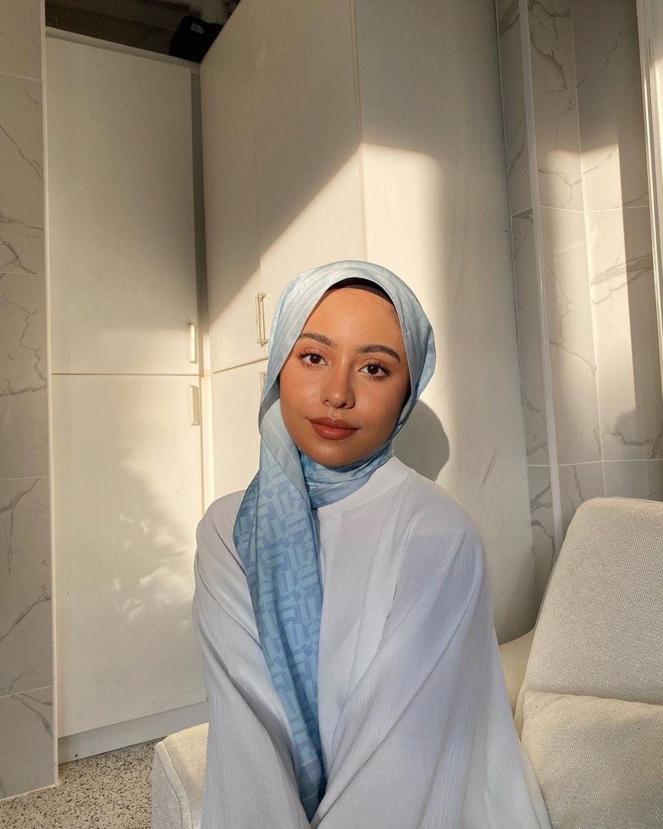 instagram.com/tasnimshah_