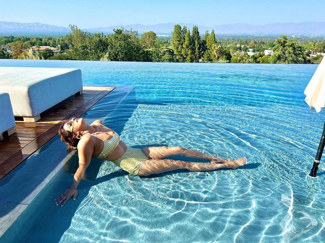 instagram.com/priyankachopra