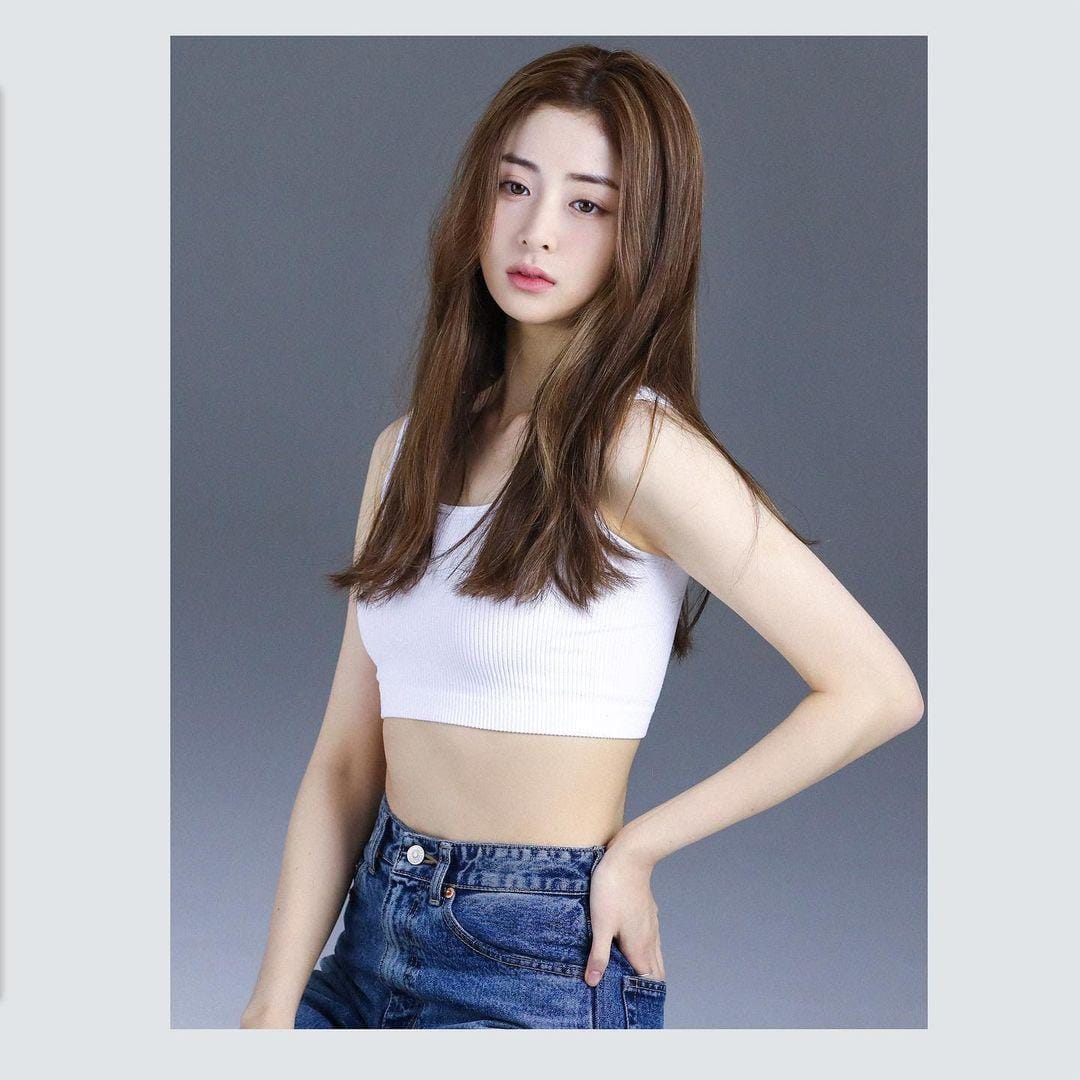 instagram.com/le_sserafim