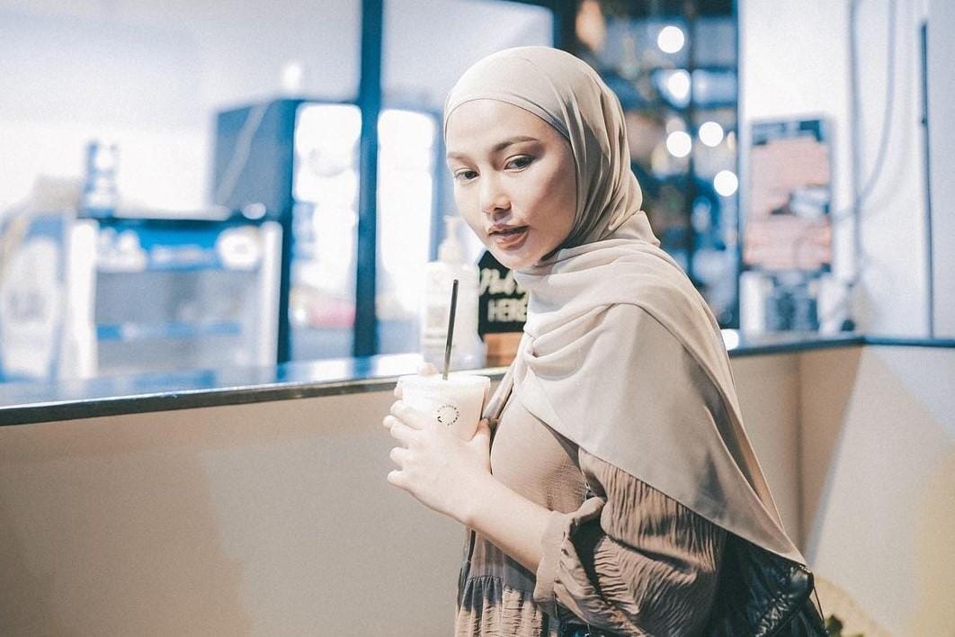Deretan Gaya Terkini Dara Arafah yang Telah Mantap Berhijab