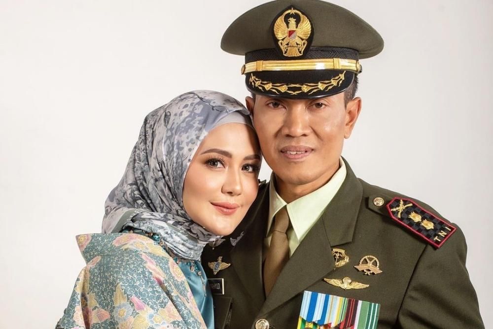 Instagram.com/julianamoechtar