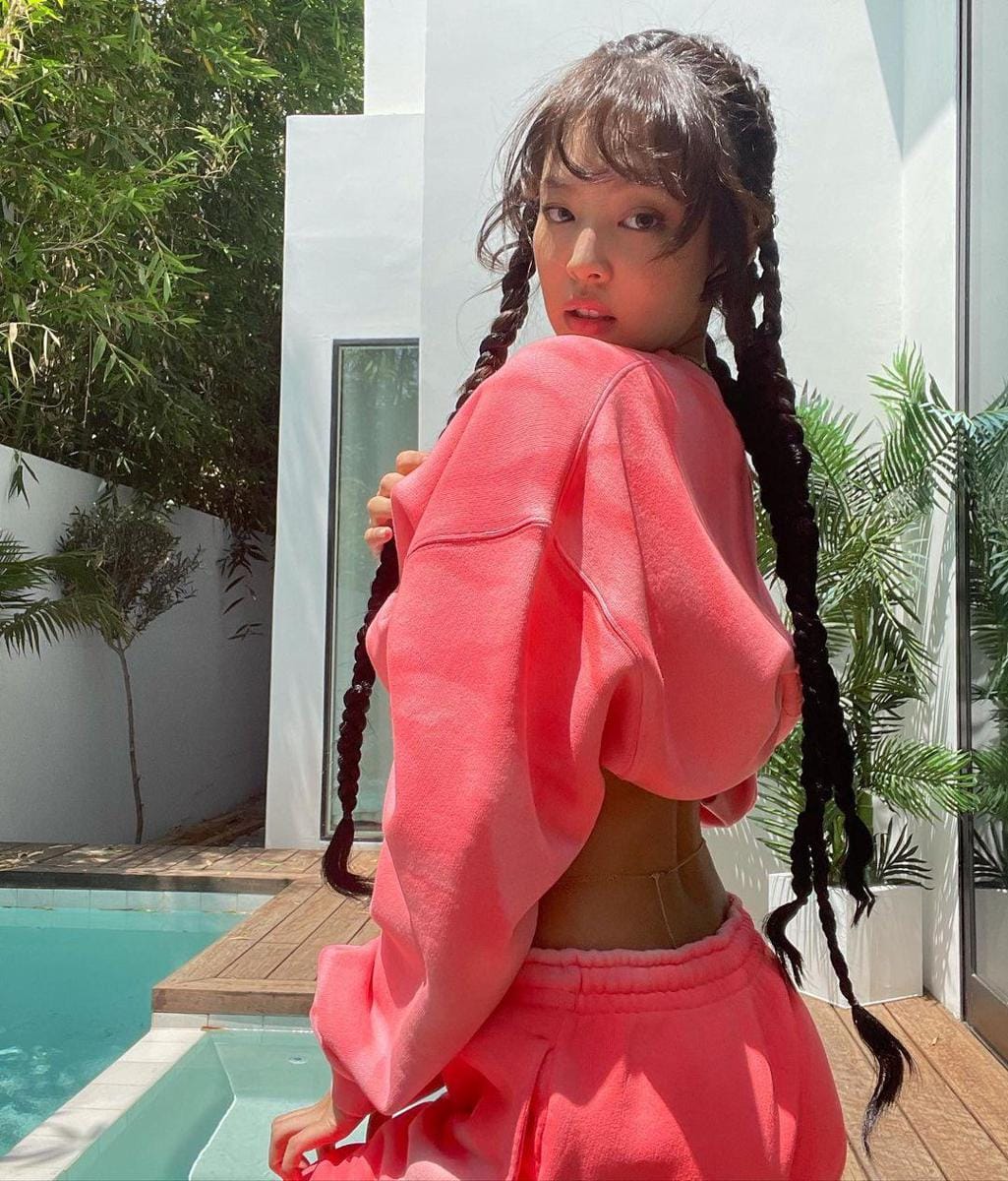 instagram.com/jennierubyjane/