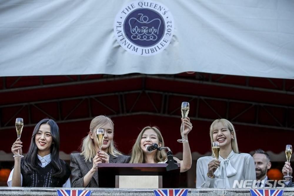 Twitter.com/UKinKorea