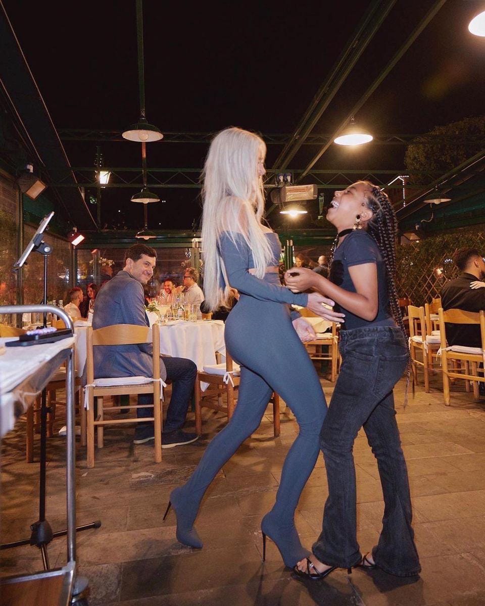 instagram.com/kimkardashian