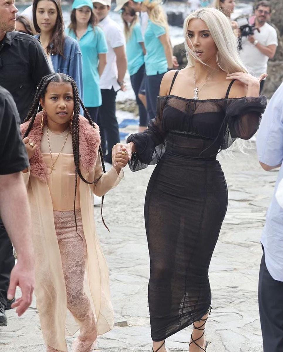 instagram.com/kimkardashian