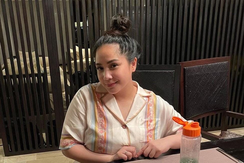 Bocoran Harga Sandal Mewah Nagita Slavina, Ada yang 29 Juta!