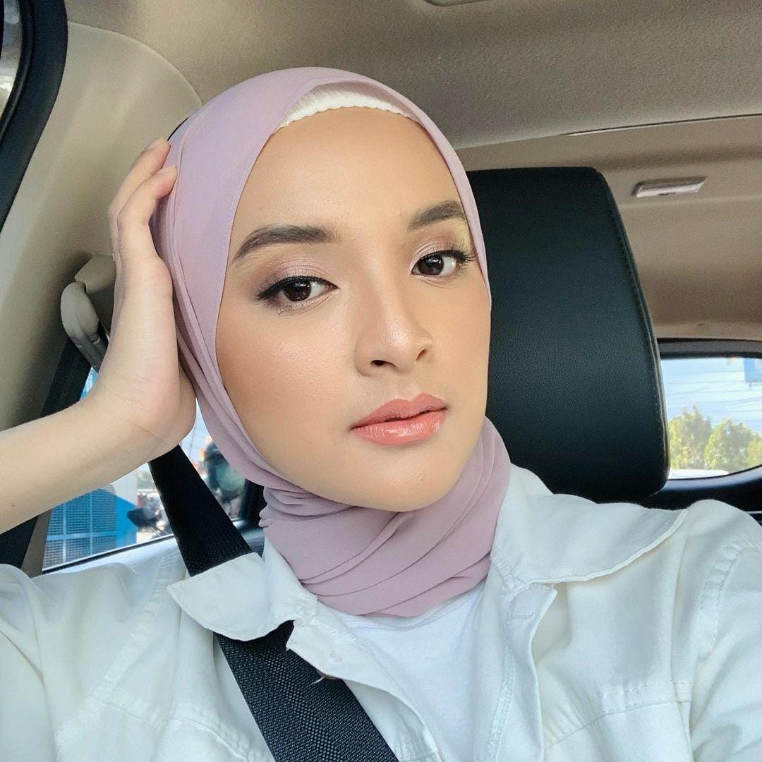 instagram.com/nabilaishma