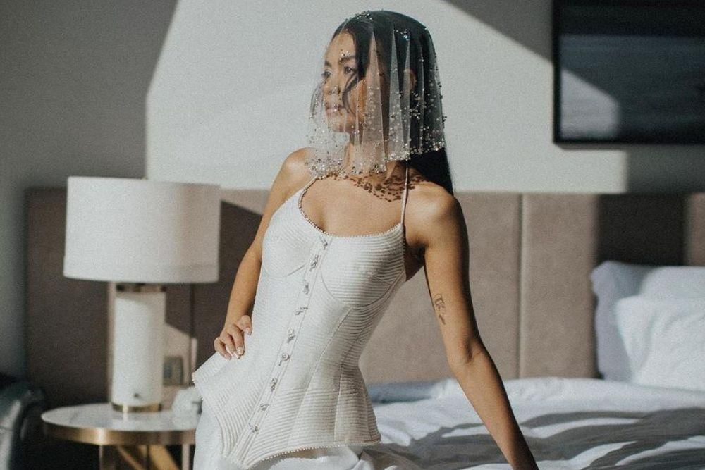 instagram.com/thebridestory