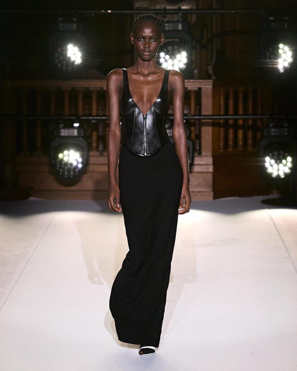 crfashionbook.com