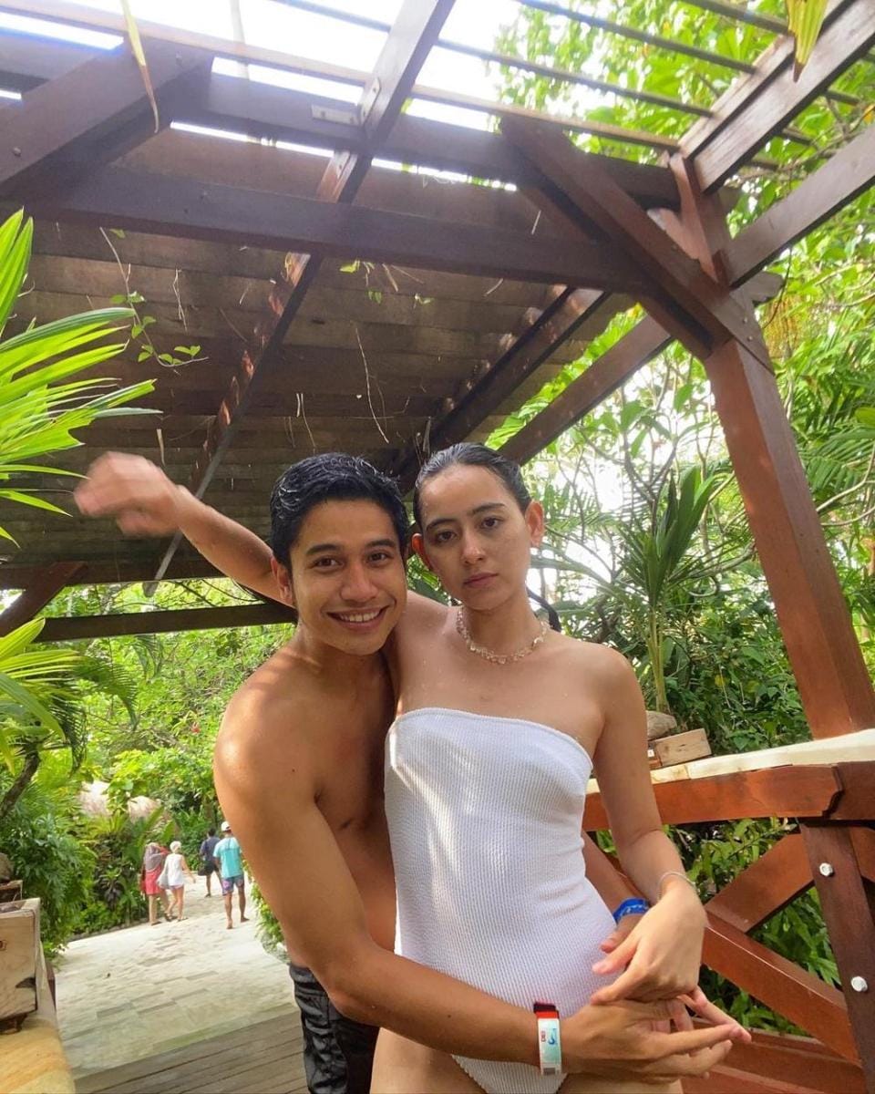 Instagram.com/laura_theux