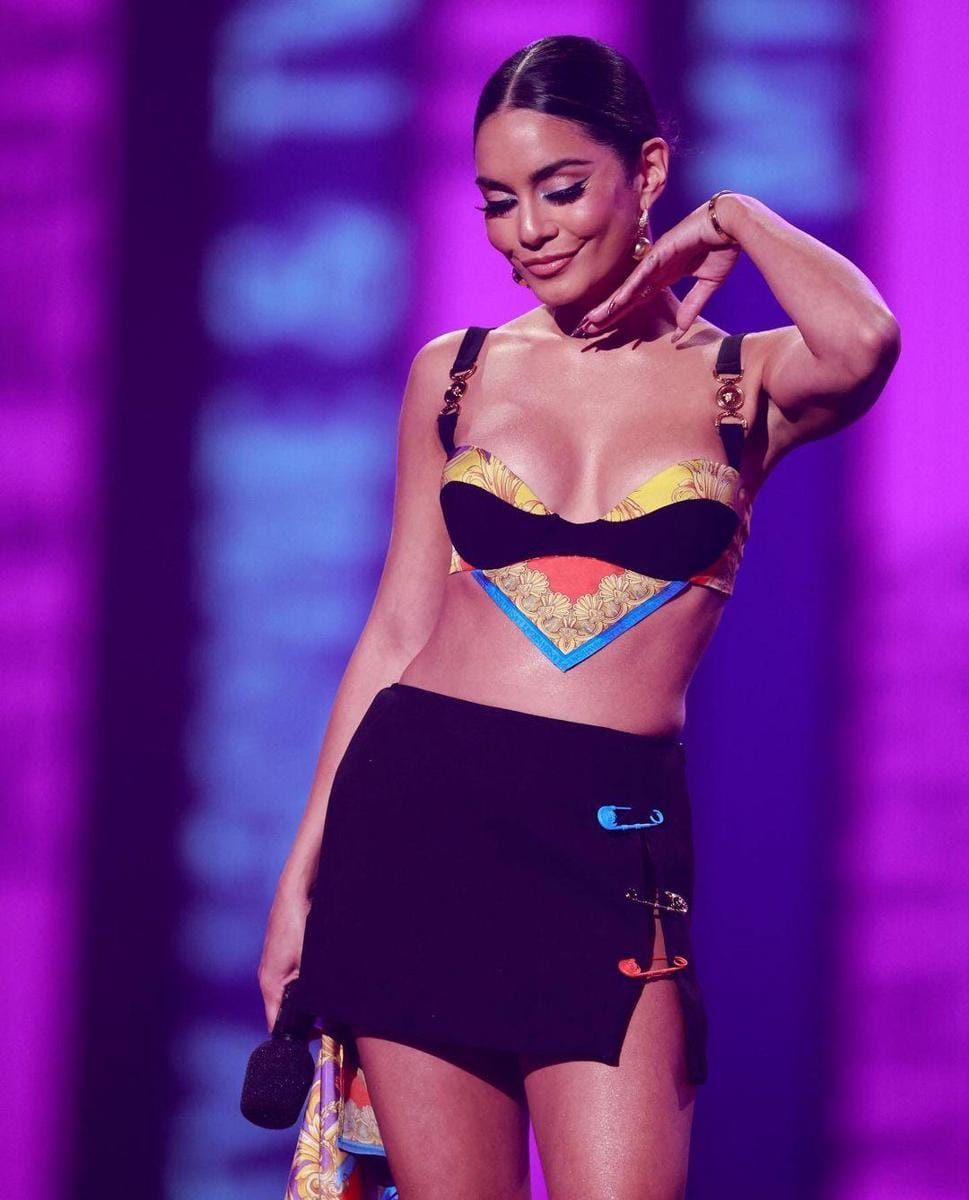 instagram.com/complex