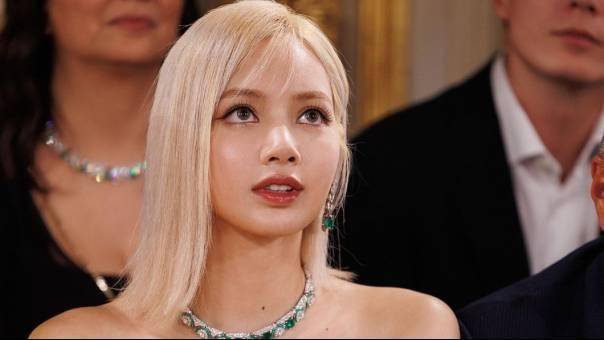 instagram.com/lalalalisa_m