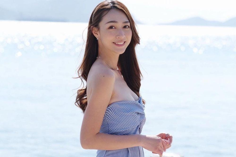 Deretan Artis Hong Kong yang Selalu Tampil Seksi