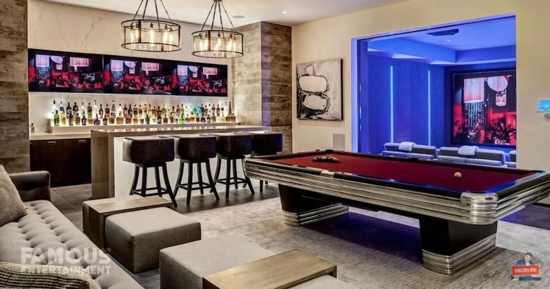 YouTube.com/Famous Entertainment