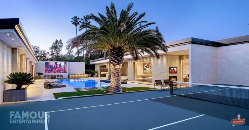 YouTube.com/Famous Entertainment