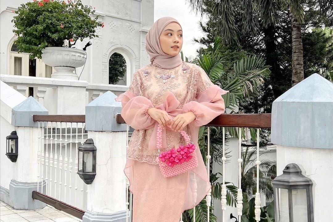 Inspirasi Model Kebaya Muslim Modern untuk Hijabers