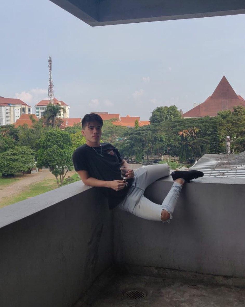 instagram.com/alvinxjo