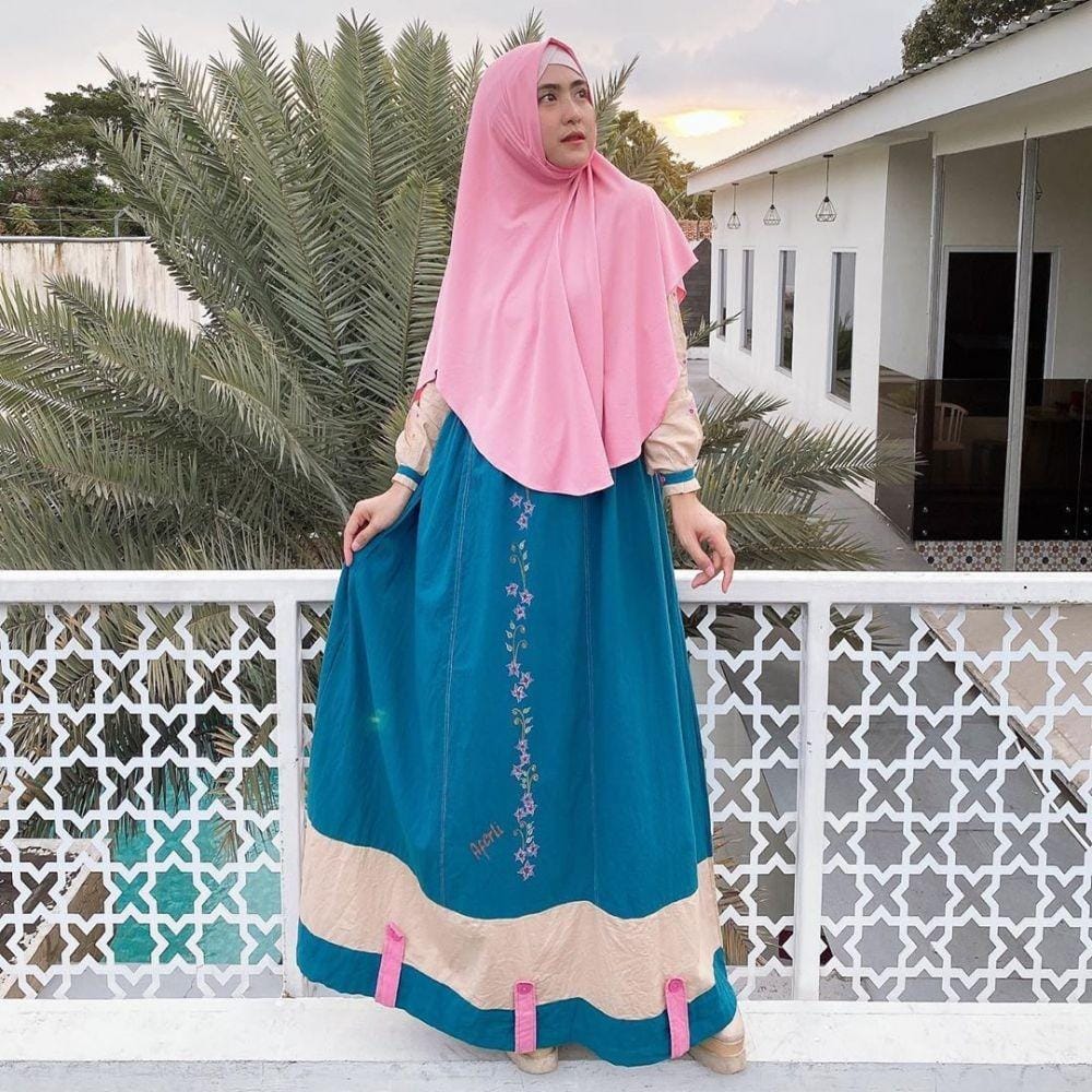 instagram.com/apriljasmine85