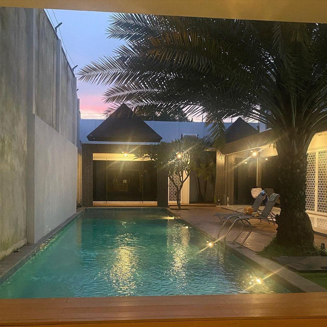 instagram.com/apriljasmine85