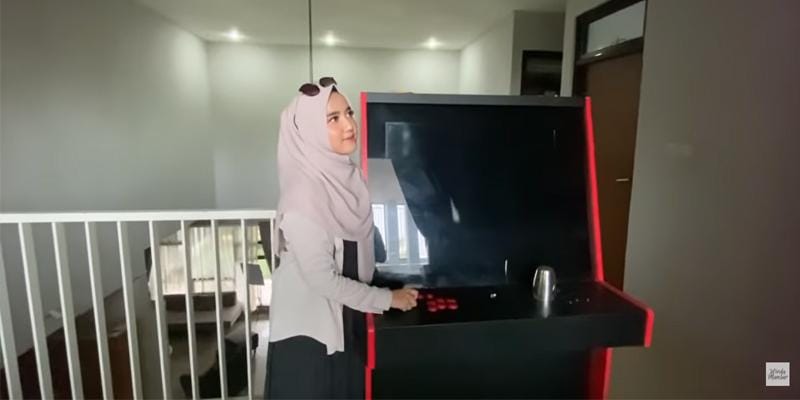 youtube.com/WIRDA MANSUR