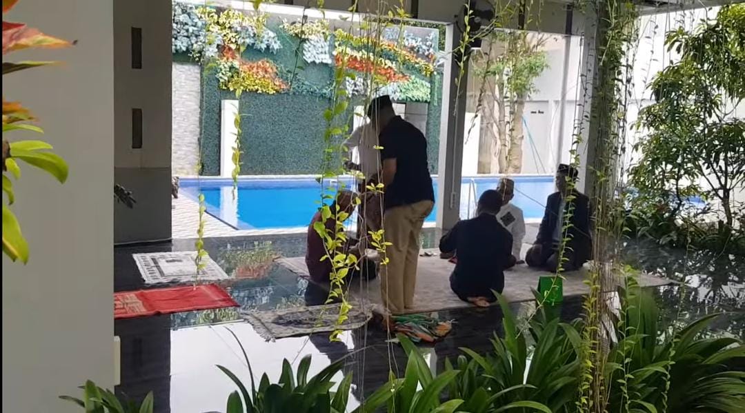 youtube.com/Aris Legend