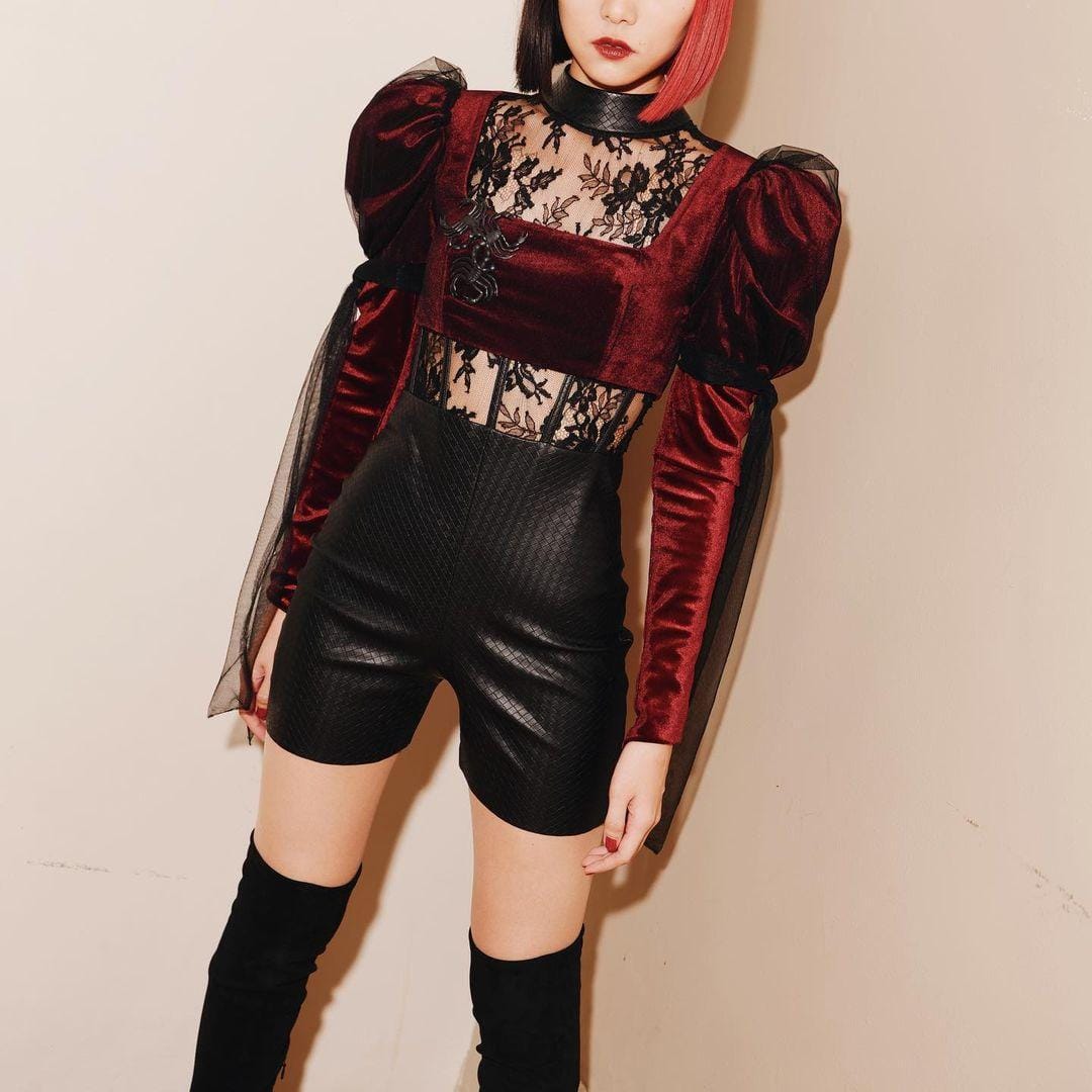 instagram.com/isyanasarasvati
