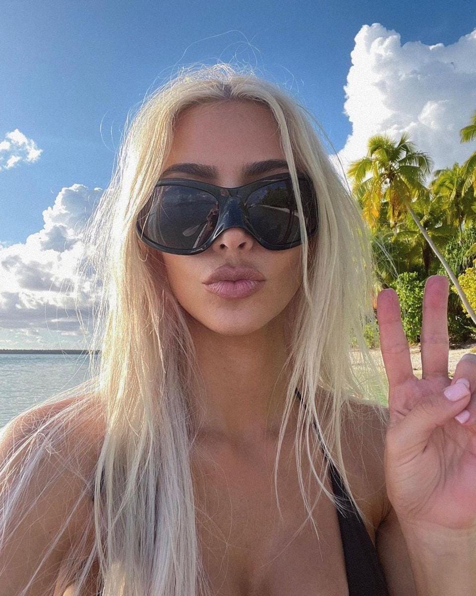 instagram.com/kimkardashian