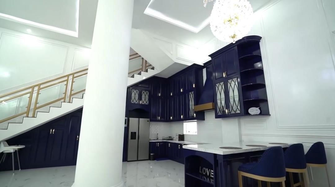 youtube.com/Kartika Putri Official