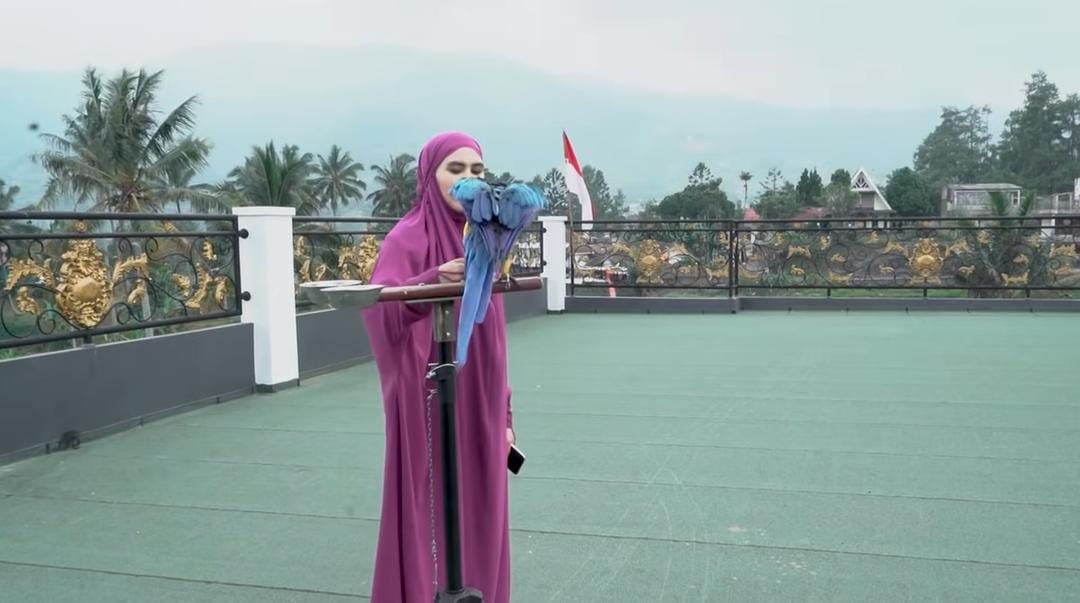 youtube.com/Kartika Putri Official