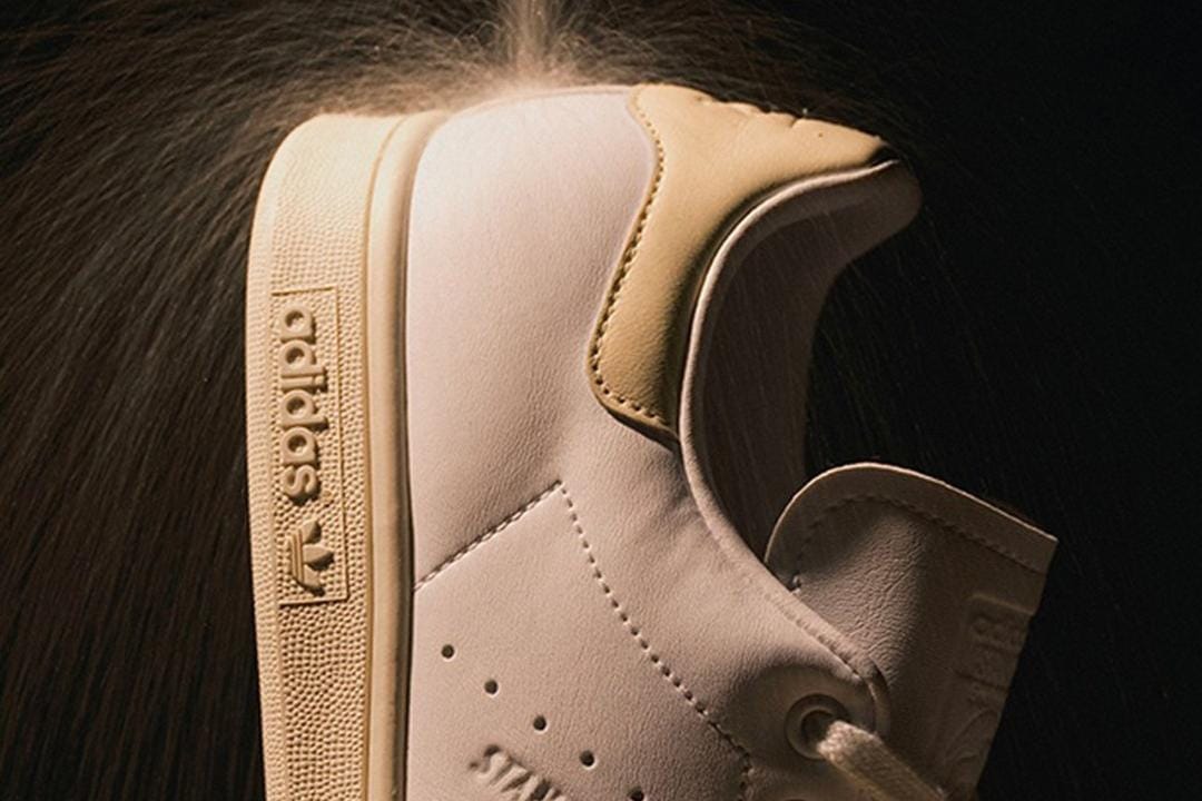 Desain Sleek Pada adidas Stan Smith dengan Colorway Terbaru!