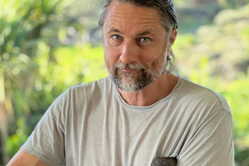 Instagram.com/martinhendersonofficial