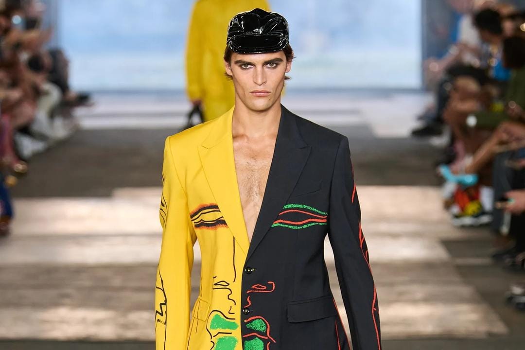 Moschino Pamerkan Seni Lukis di Koleksi Menswear Spring/Summer 2023