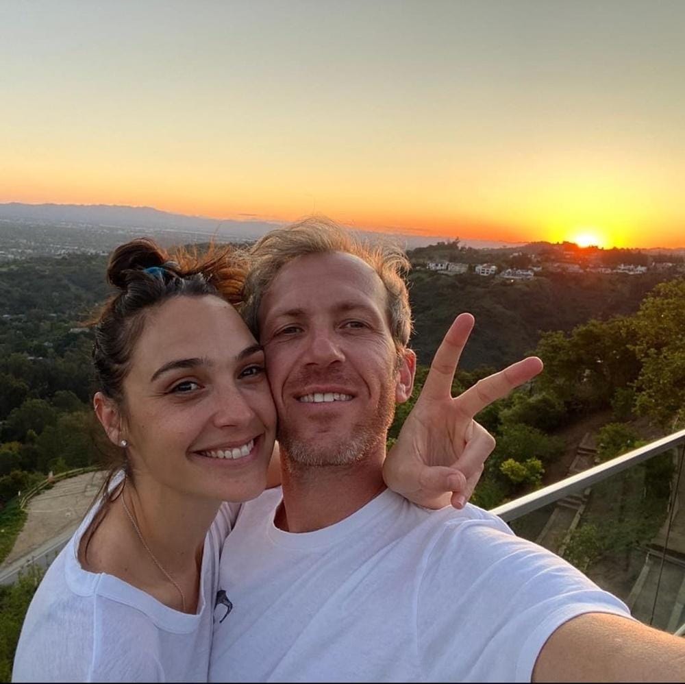 instagram.com/jaronvarsano