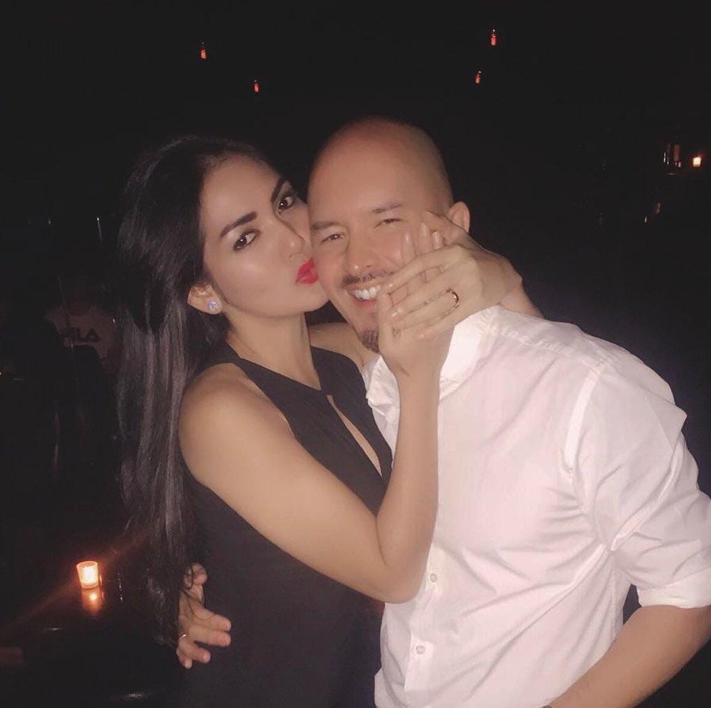 instagram.com/melinaatian