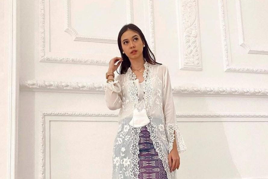 Deretan Gaya Seleb Indonesia dalam Balutan Kebaya Betawi