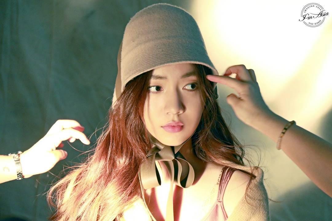 instagram.com/ryu.hwayoung