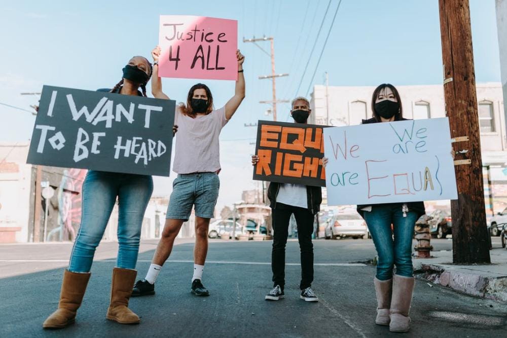 pexels.com/RODNAE Production