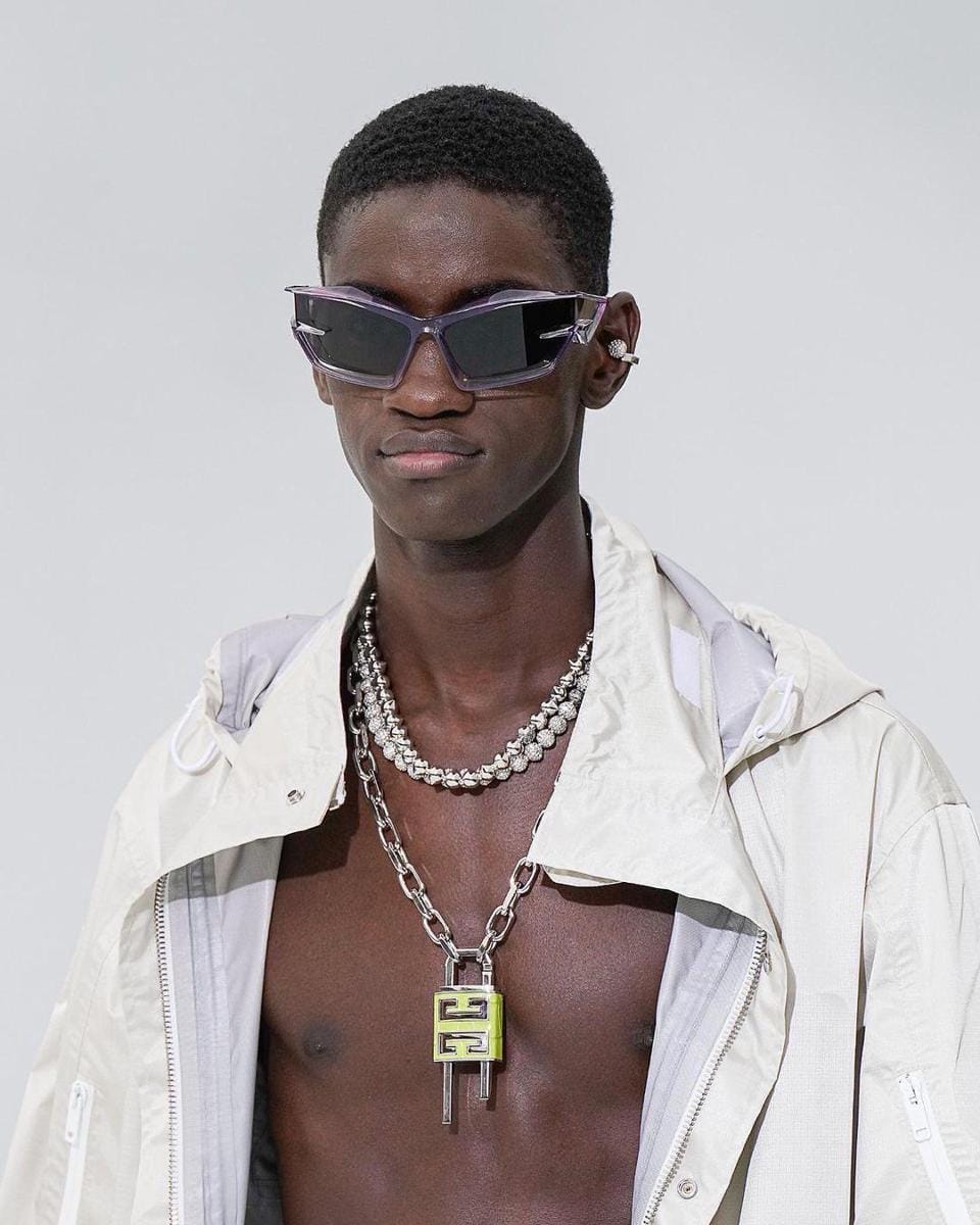 instagram.com/givenchy