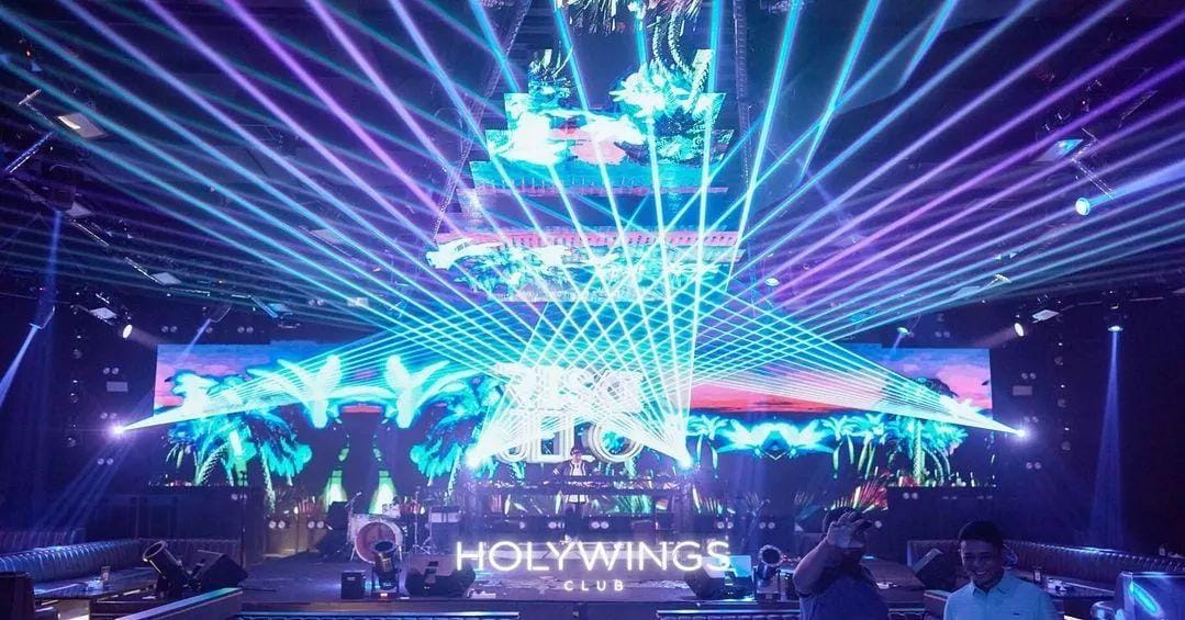 instagram.com/holywingssurabaya