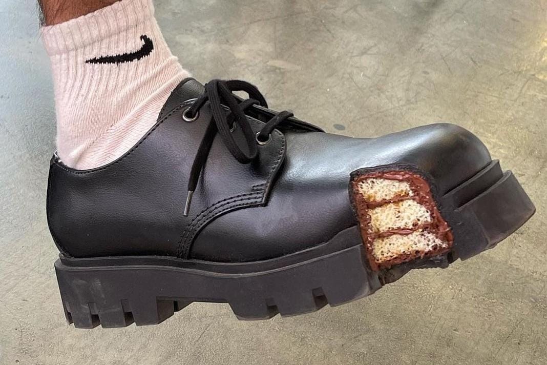 Unik! Ada Sepatu Berbentuk Kue Karya Murid Fashion Asal Israel