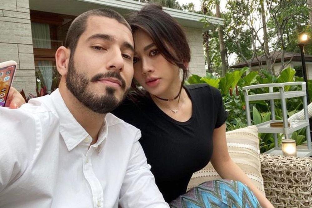 instagram.com/adindabakrie