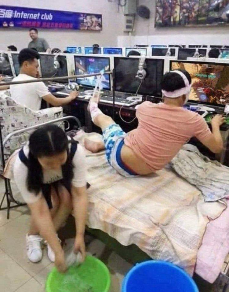 Twitter.com/ConfusingImages