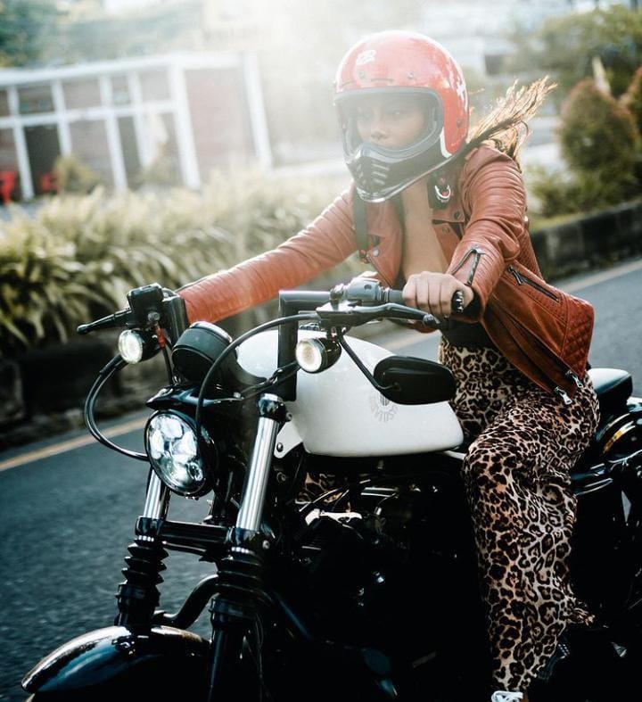 Instagram / Erika Carlina