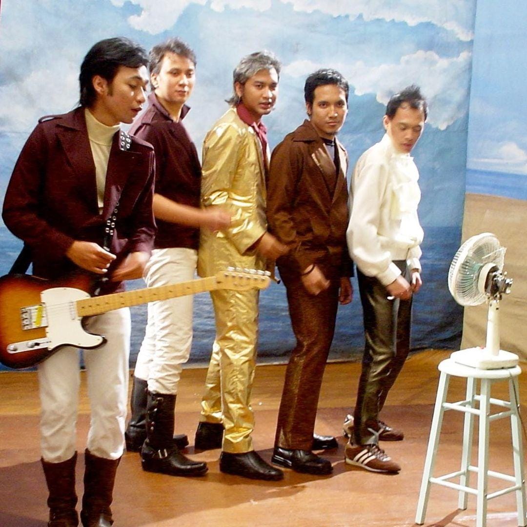 instagram.com/myclubeighties