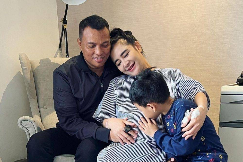 instagram.com/uutpermatasari