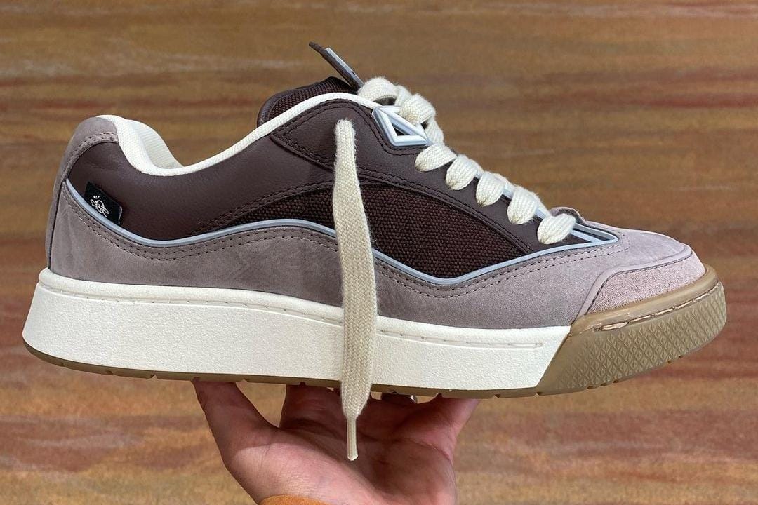 Intip Detail Sneaker Travis Scott x Dior yang Akan Segera Rilis!