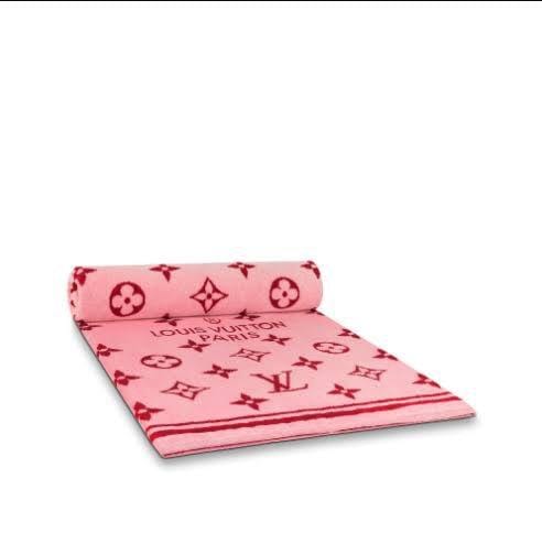 louisvuitton.com
