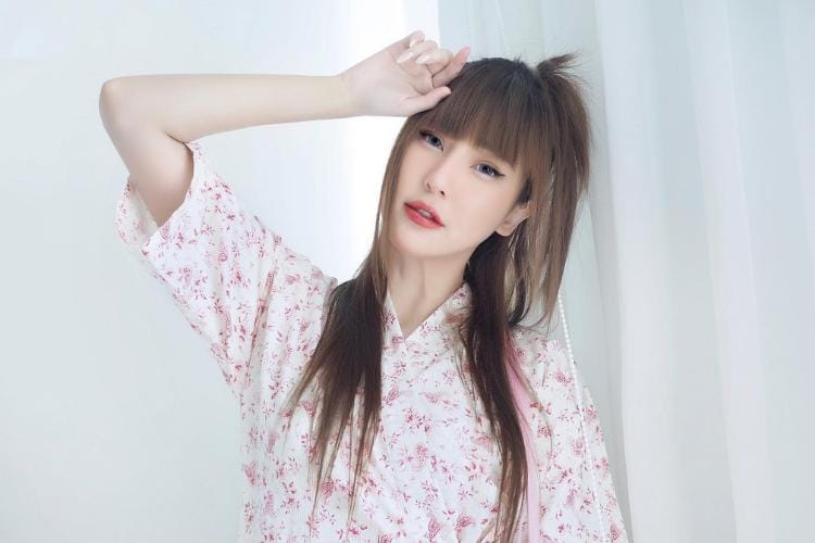 instagram.com/aelke